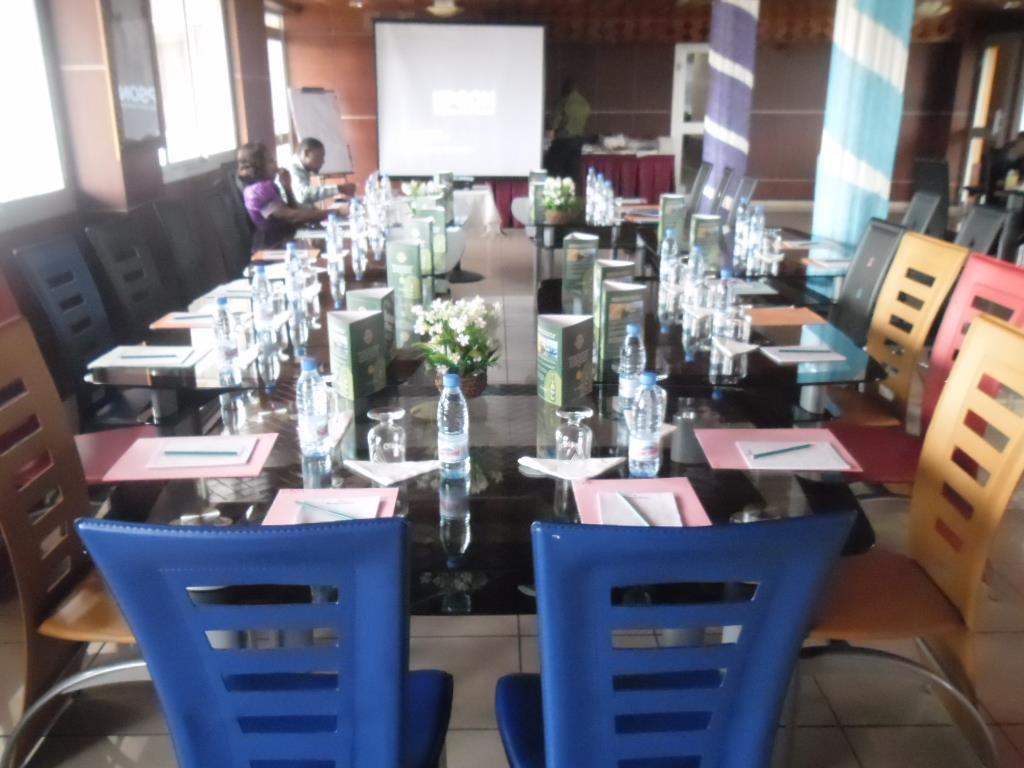 Afrique Hotel Douala Airport 外观 照片