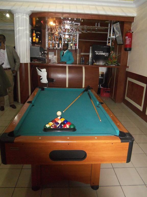 Afrique Hotel Douala Airport 外观 照片