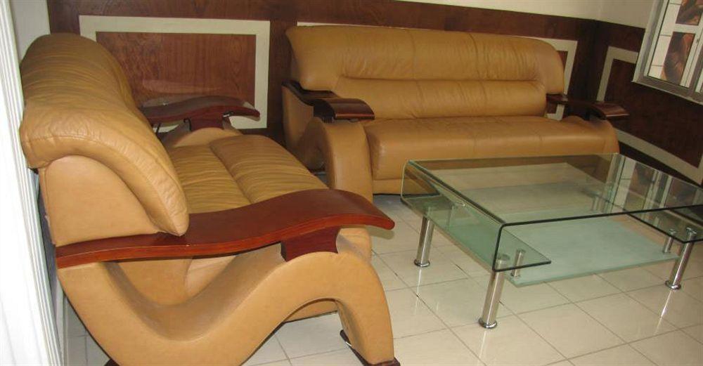 Afrique Hotel Douala Airport 外观 照片